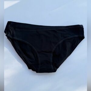 6 Pack of Quince Organic Cotton Blend Underwear